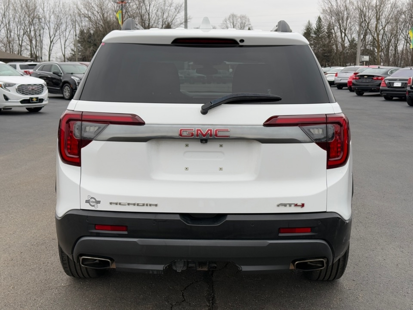 2022 GMC Acadia image