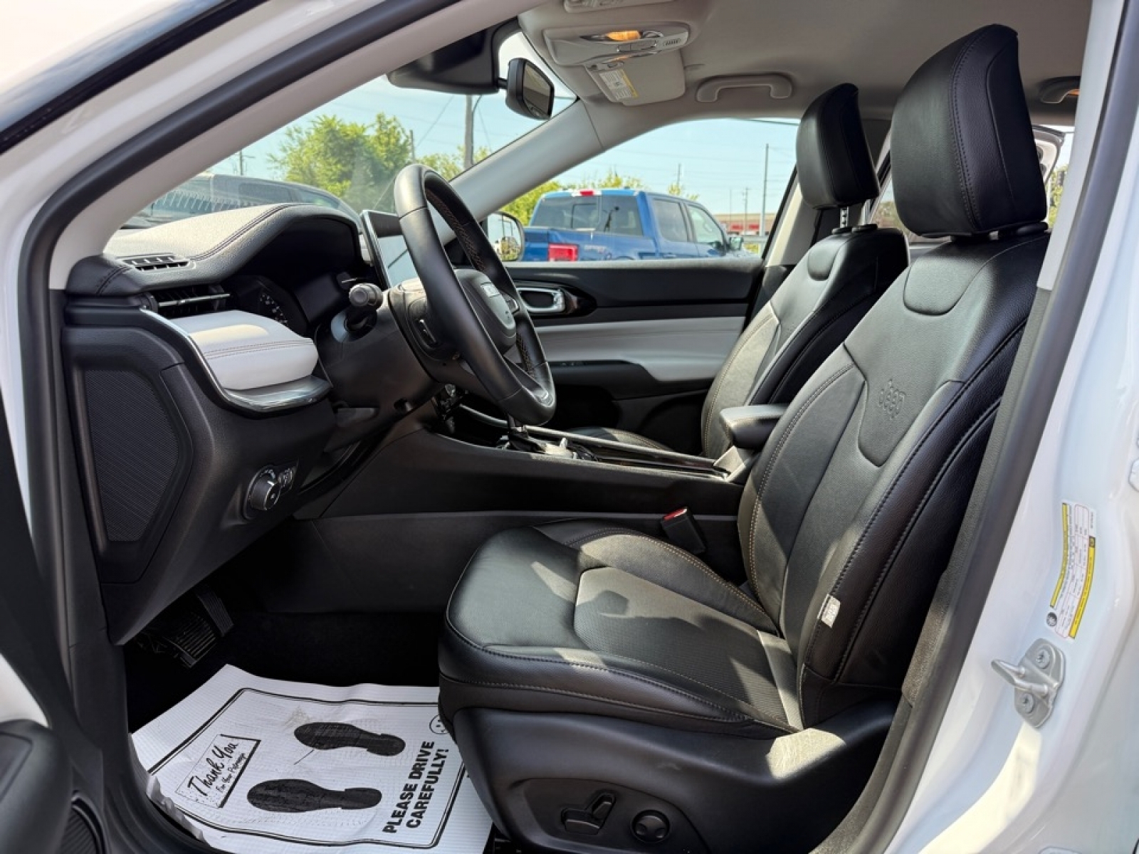 2022 Jeep Compass Limited photo 6