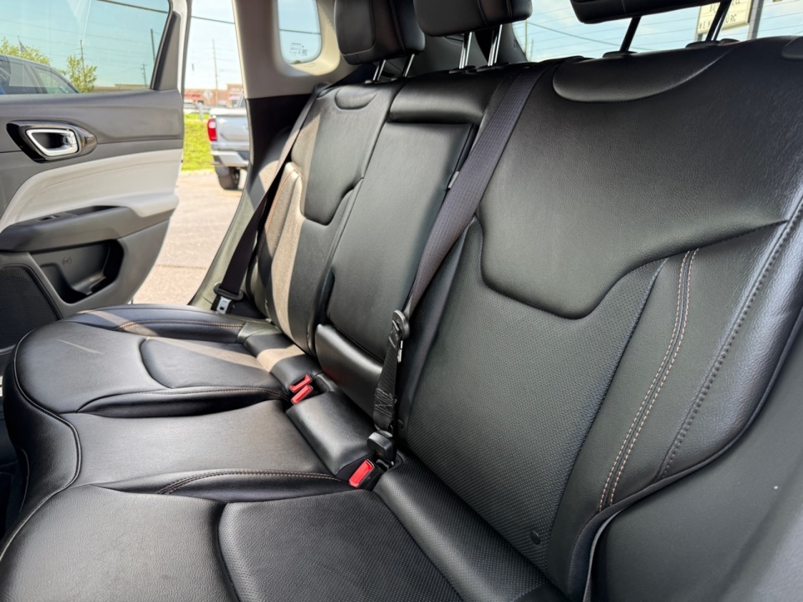 2022 Jeep Compass Limited photo 13