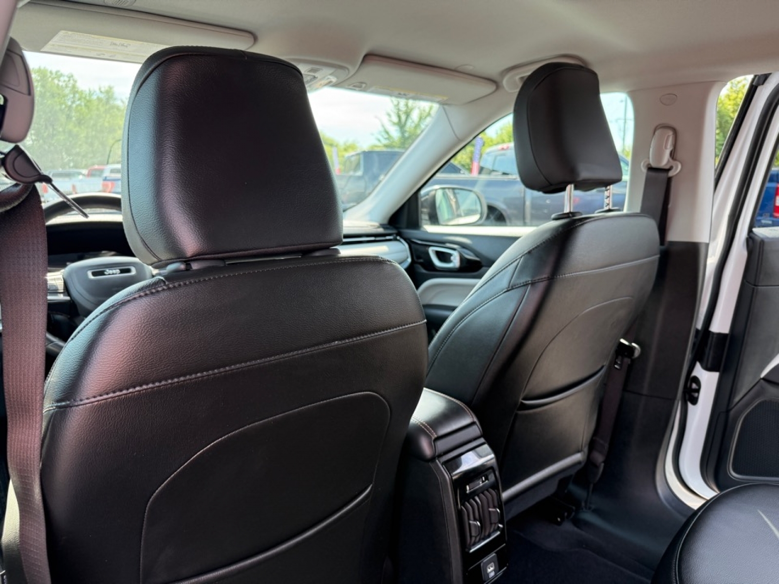 2022 Jeep Compass Limited photo 14