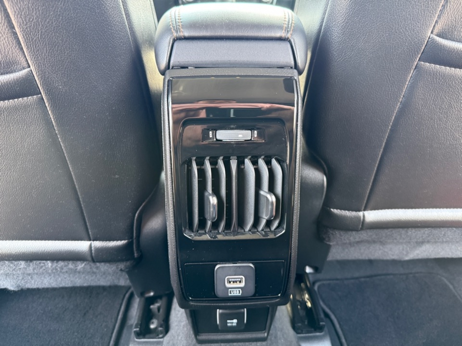 2022 Jeep Compass Limited photo 28
