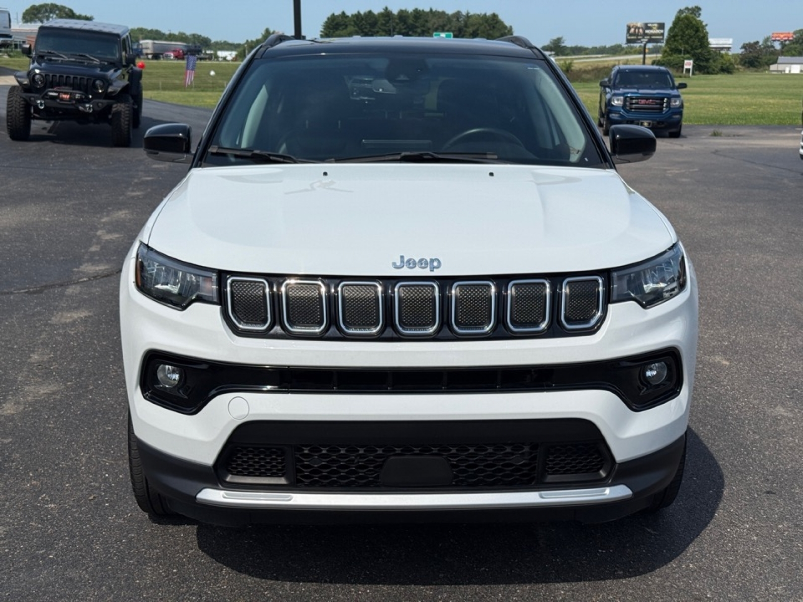 2022 Jeep Compass Limited 4x4, 38745, Photo