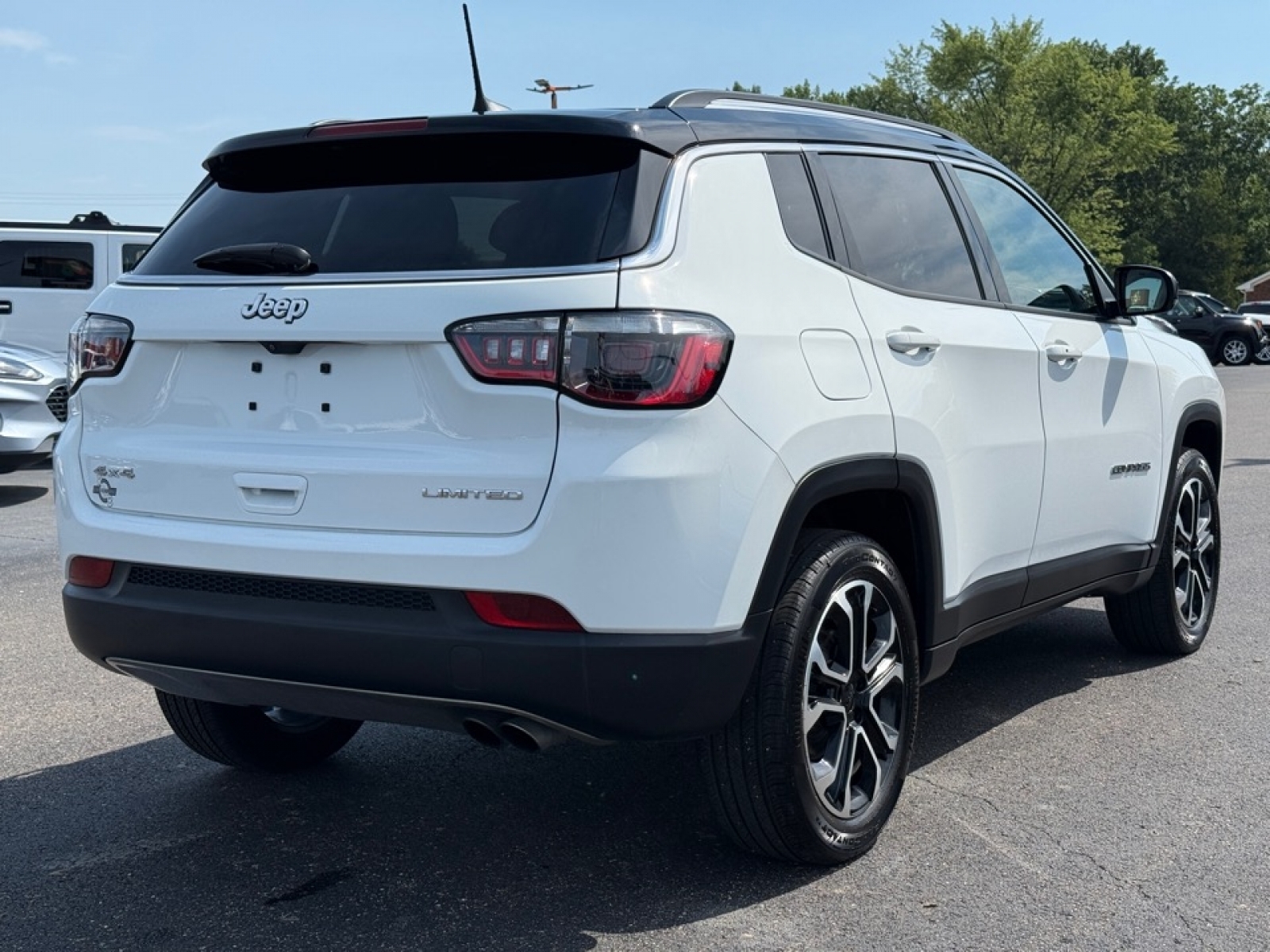 2022 Jeep Compass Limited photo 4