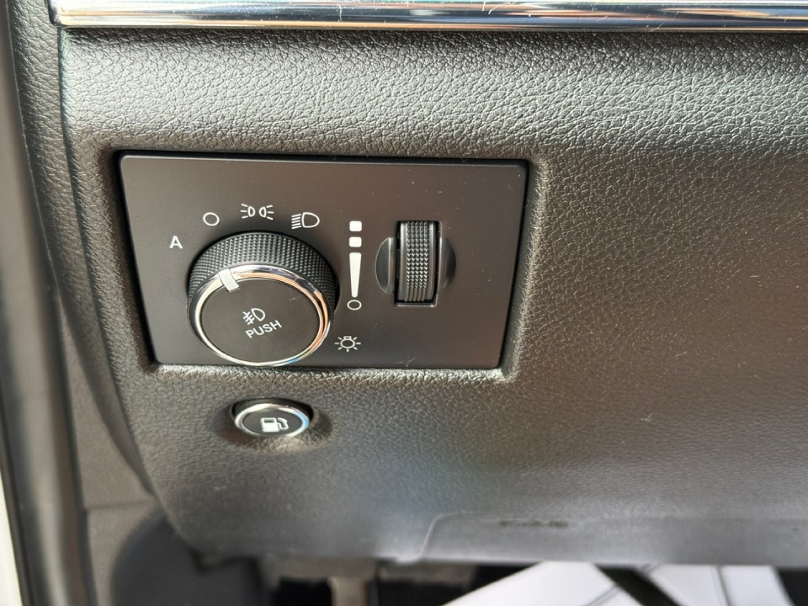 2022 Jeep Grand Cherokee WK Limited 4x4, 38497, Photo