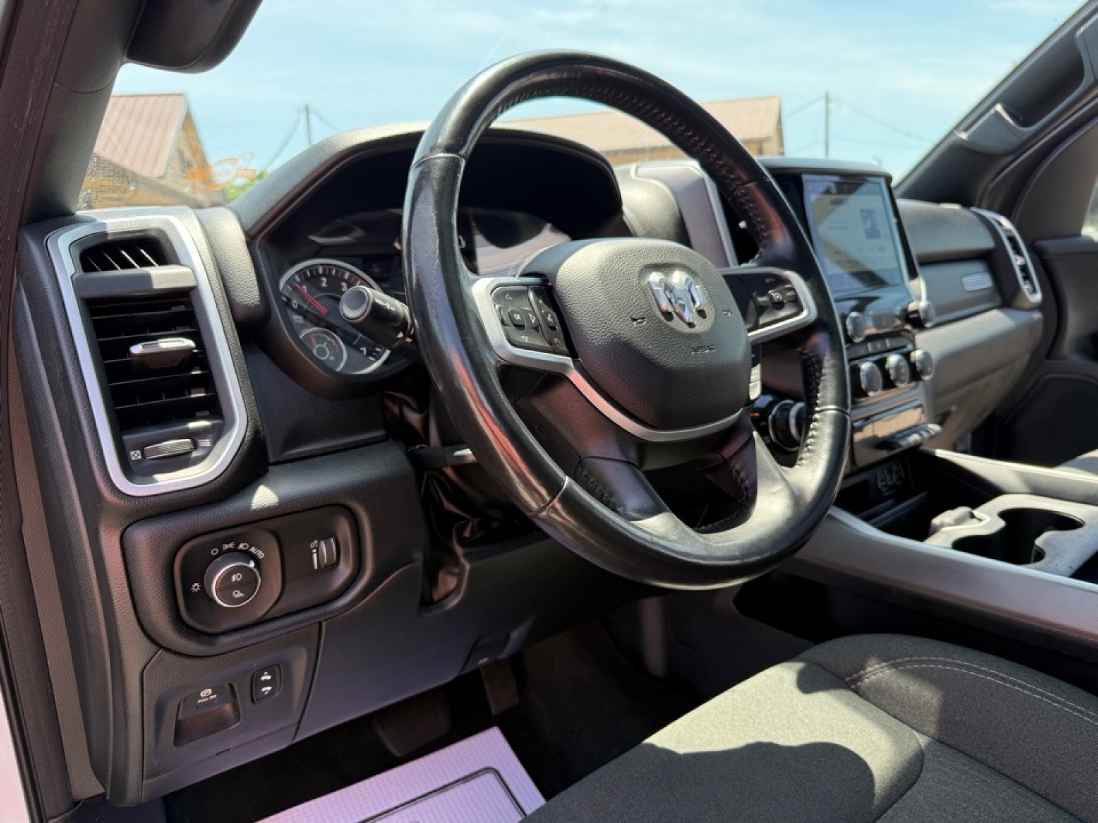 2022 Ram 1500 Big Horn Crew Cab 4x4 5'7