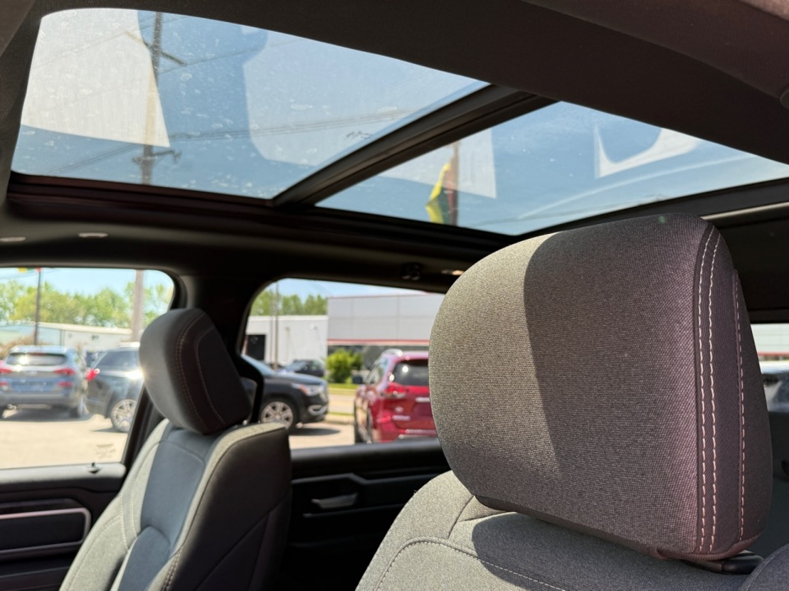 2022 Ram 1500 Big Horn Crew Cab 4x4 5'7