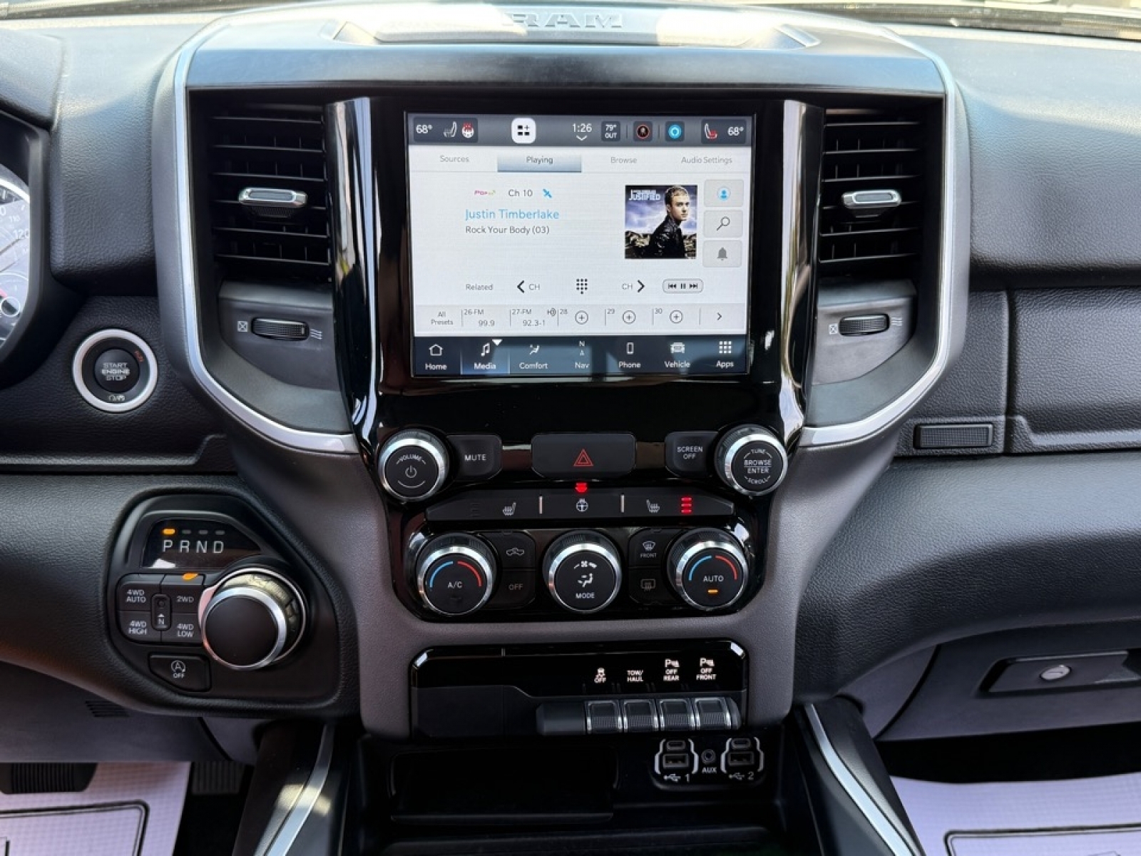 2022 Ram 1500 Big Horn Crew Cab 4x4 5'7