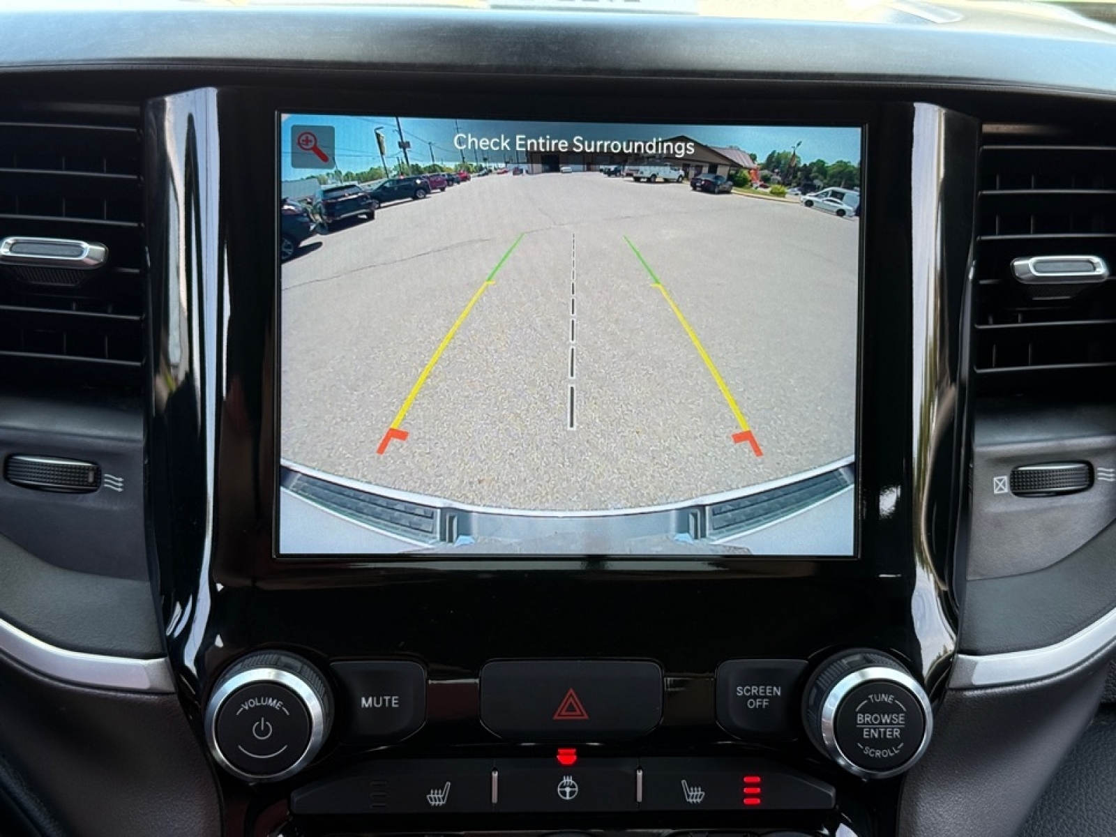 2022 Ram 1500 Big Horn Crew Cab 4x4 5'7