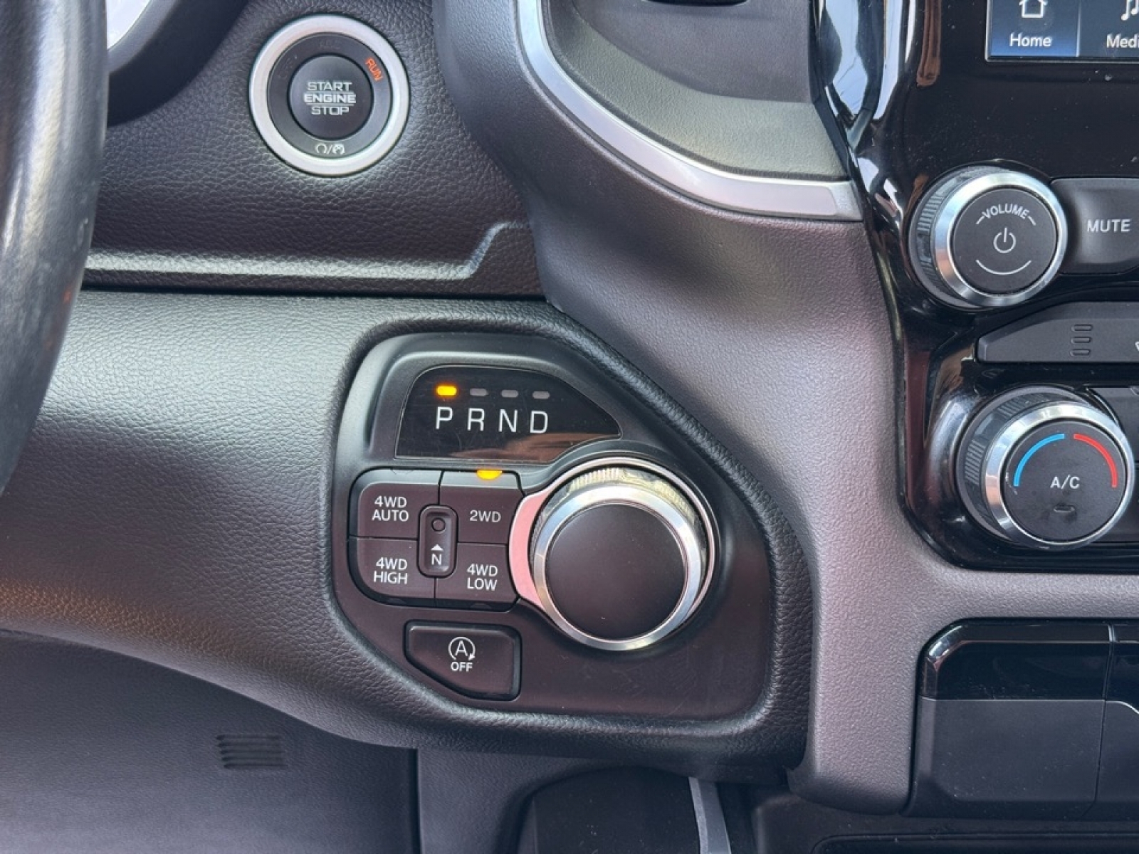 2022 Ram 1500 Big Horn Crew Cab 4x4 5'7