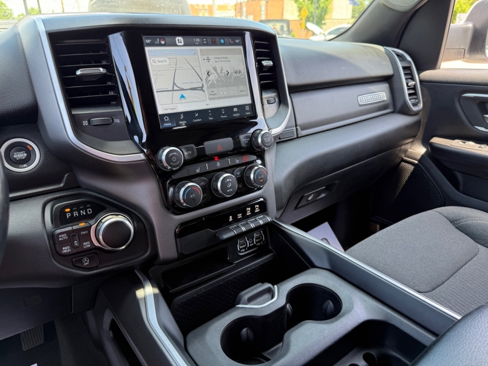 2022 Ram 1500 Big Horn Crew Cab 4x4 5'7