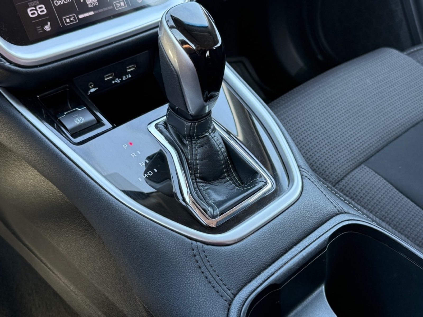 2022 Subaru Outback Premium, 38940, Photo