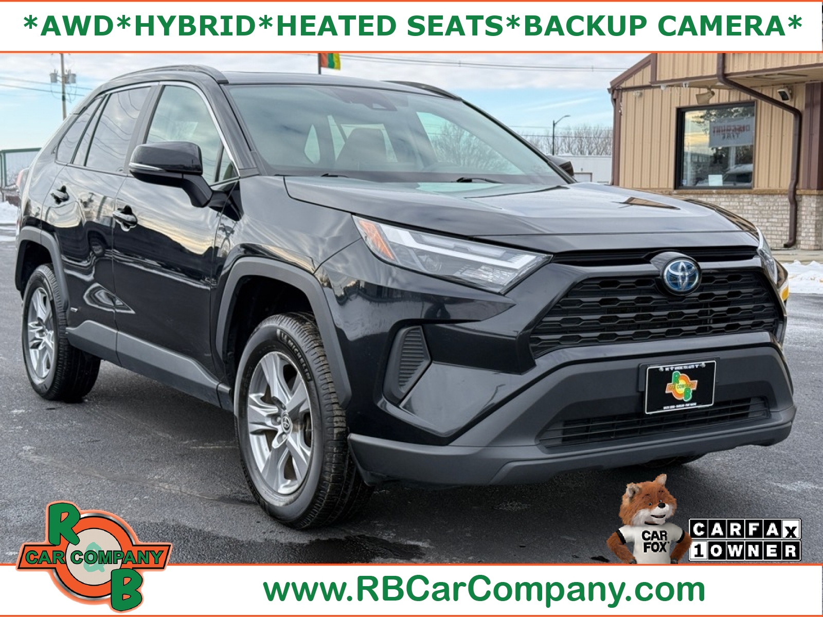 2022 Toyota RAV4 XLE's photo