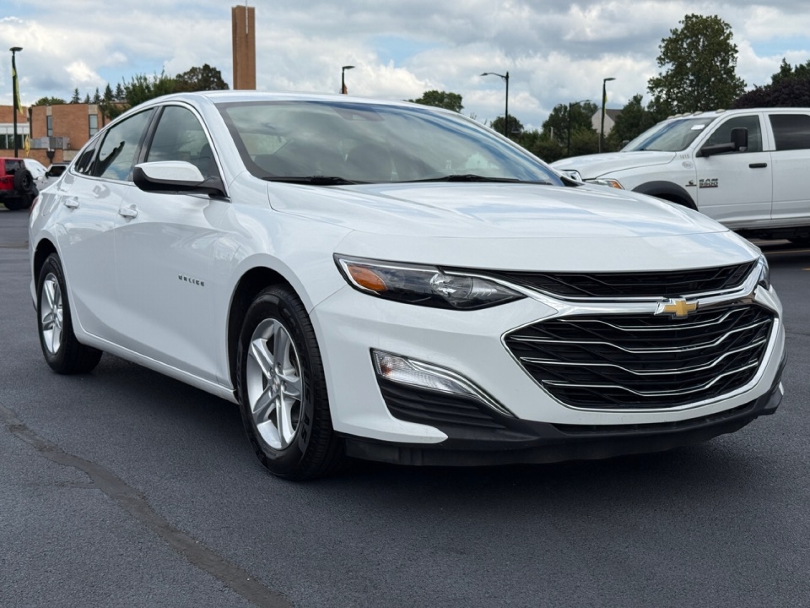 Image of 2023 Chevrolet Malibu FWD 1FL