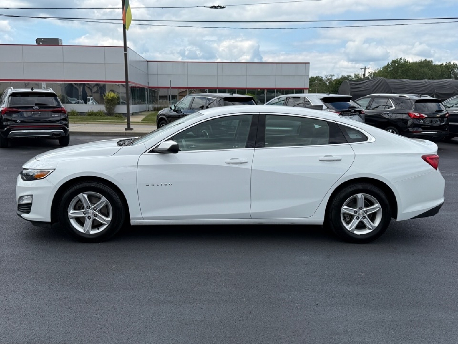 Image of 2023 Chevrolet Malibu FWD 1FL