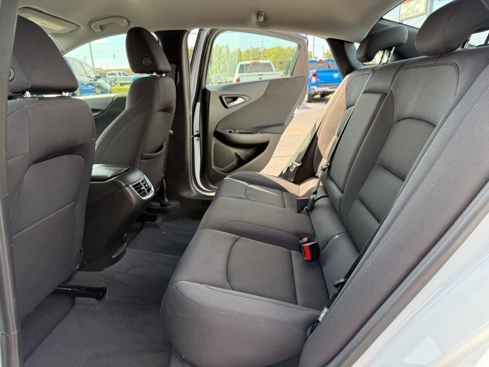 2023 Chevrolet Malibu FWD 1LT, 38904, Photo