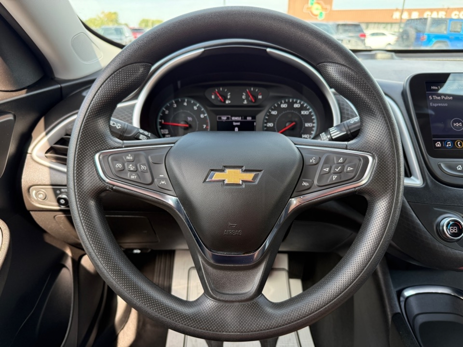 2023 Chevrolet Malibu FWD 1LT, 38904, Photo