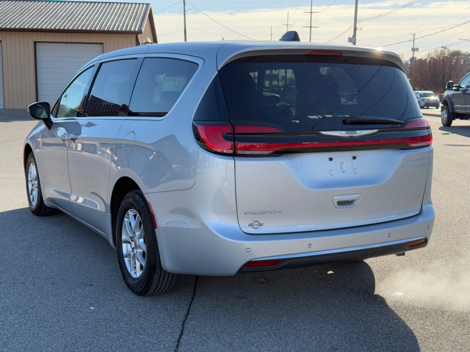 2023 Chrysler Pacifica image