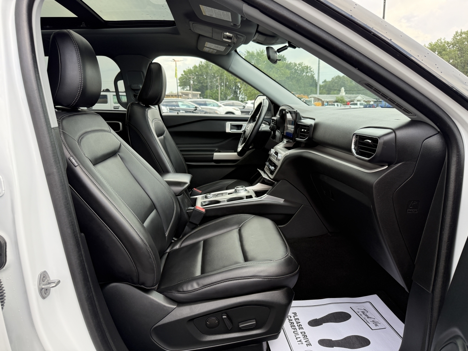 2023 Ford Explorer XLT, 38679, Photo