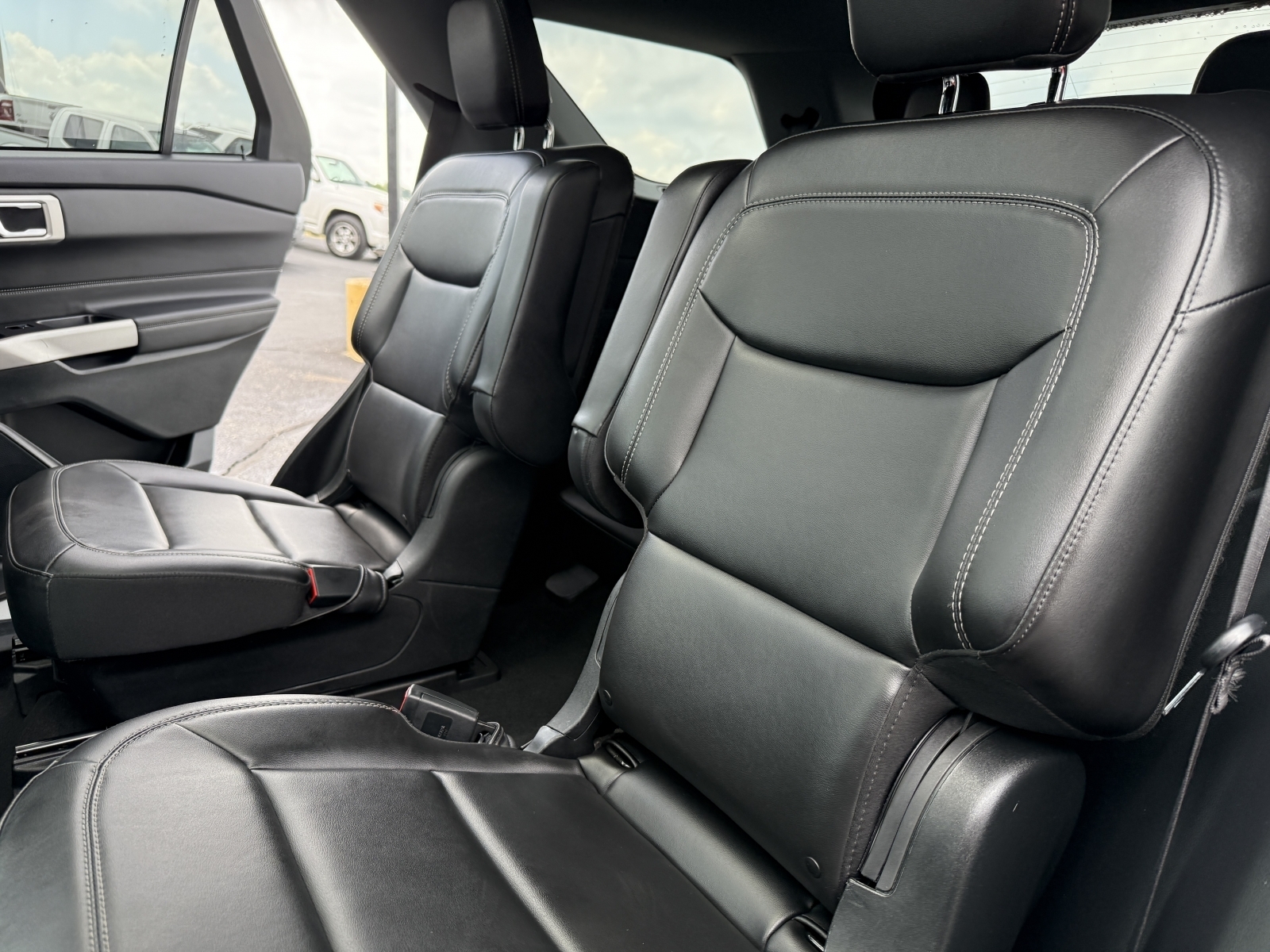 2023 Ford Explorer XLT, 38679, Photo