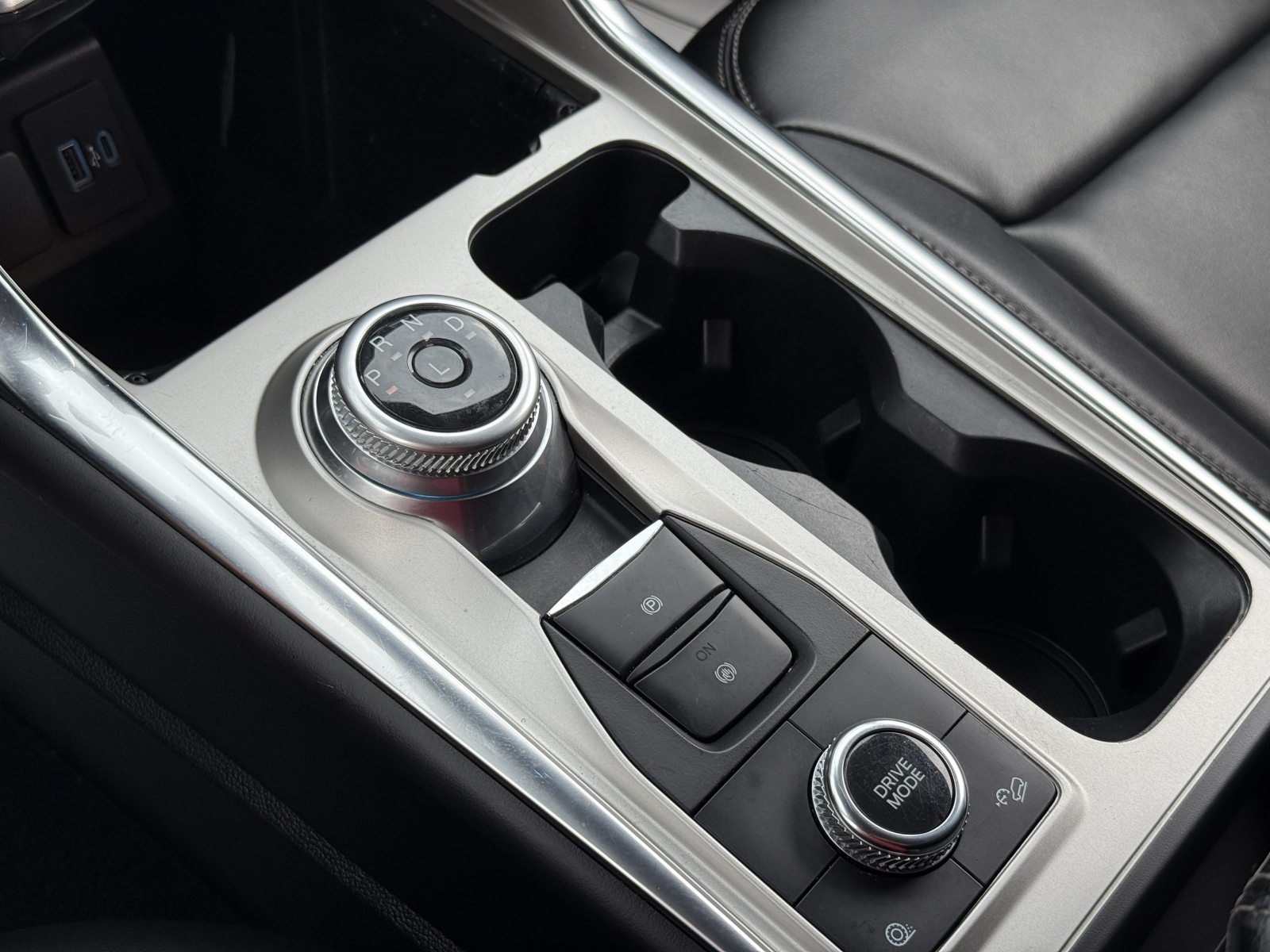 2023 Ford Explorer XLT, 38679, Photo