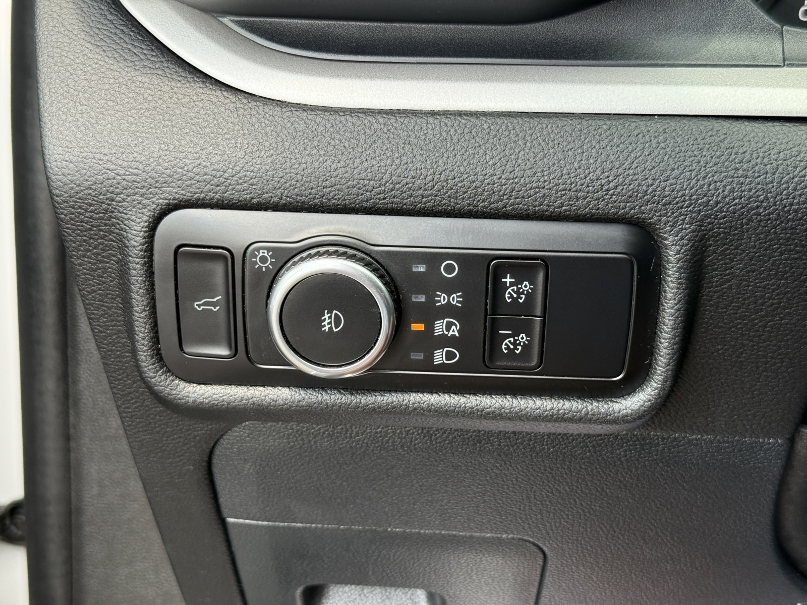 2023 Ford Explorer XLT, 38679, Photo