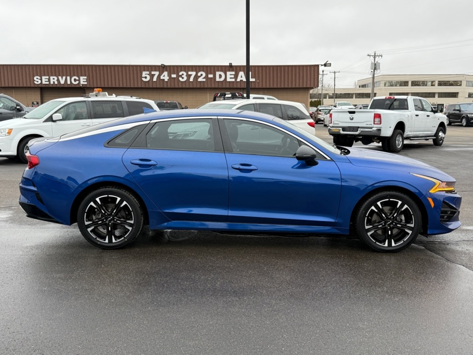 2023 Kia K5 GT-Line photo 9