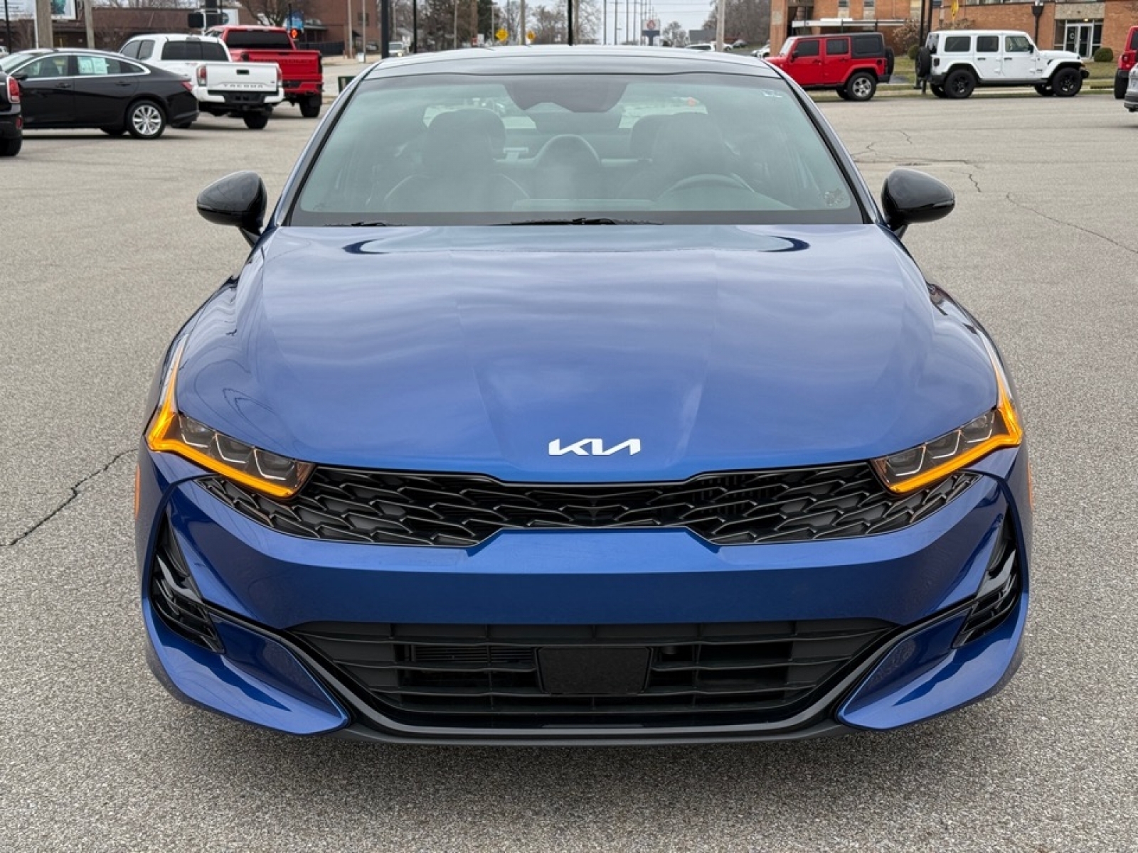 2023 Kia K5 GT-Line photo 3