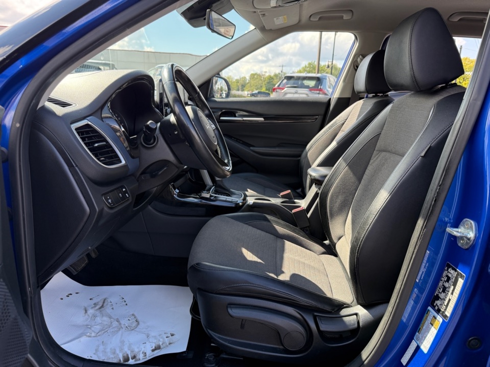 Image of 2023 Kia Seltos S