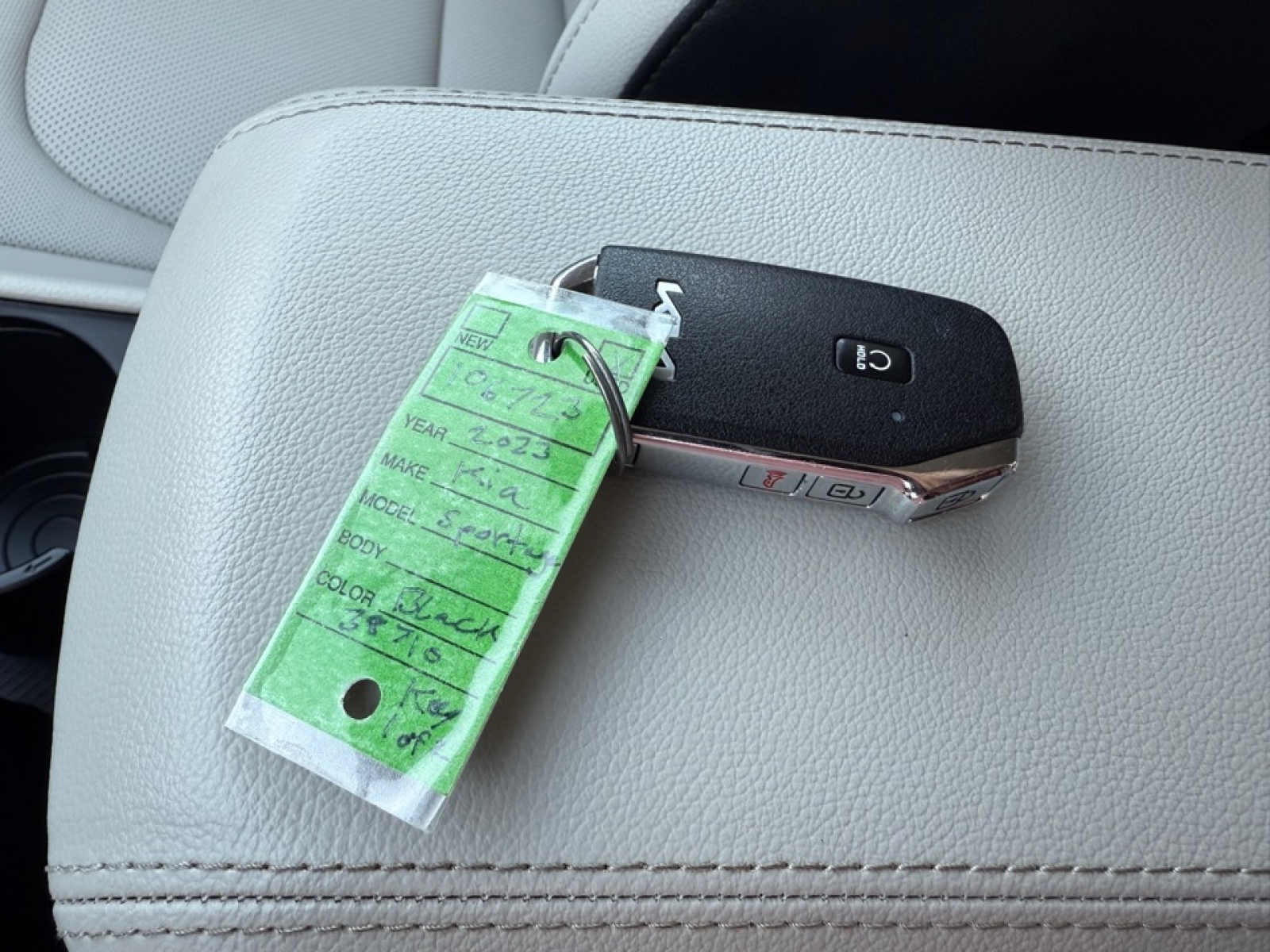 2023 Kia Sportage EX, 38710, Photo