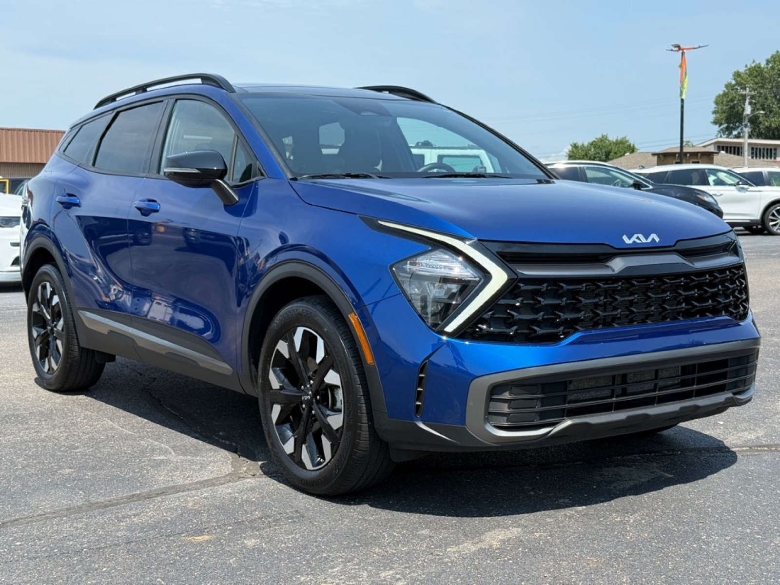 2023 Kia Sportage X-Line photo 2