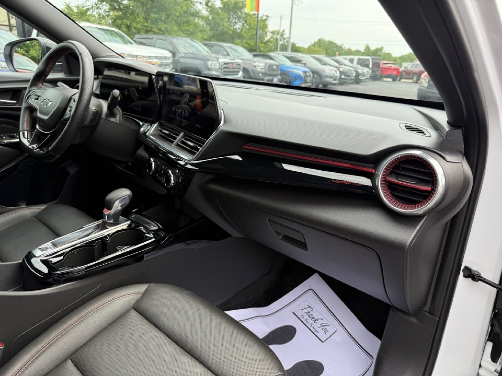 2024 Chevrolet Trax photo 12