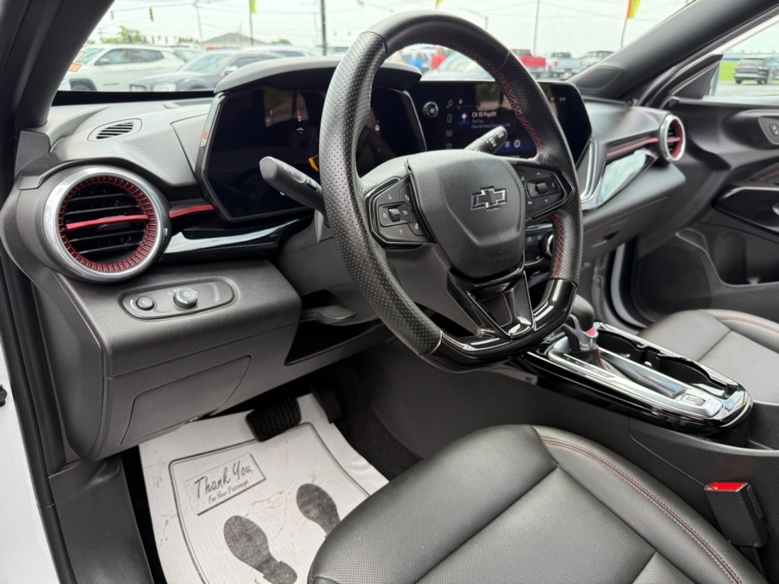 2024 Chevrolet Trax photo 13
