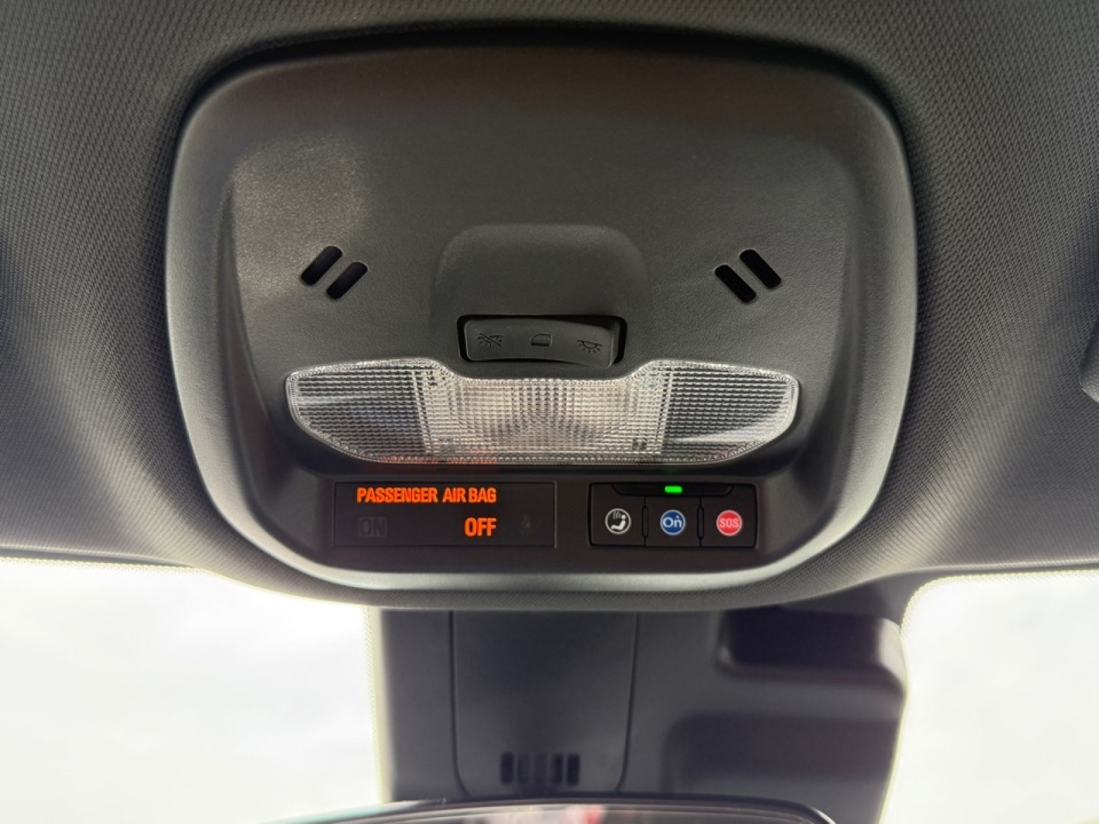 2024 Chevrolet Trax photo 32