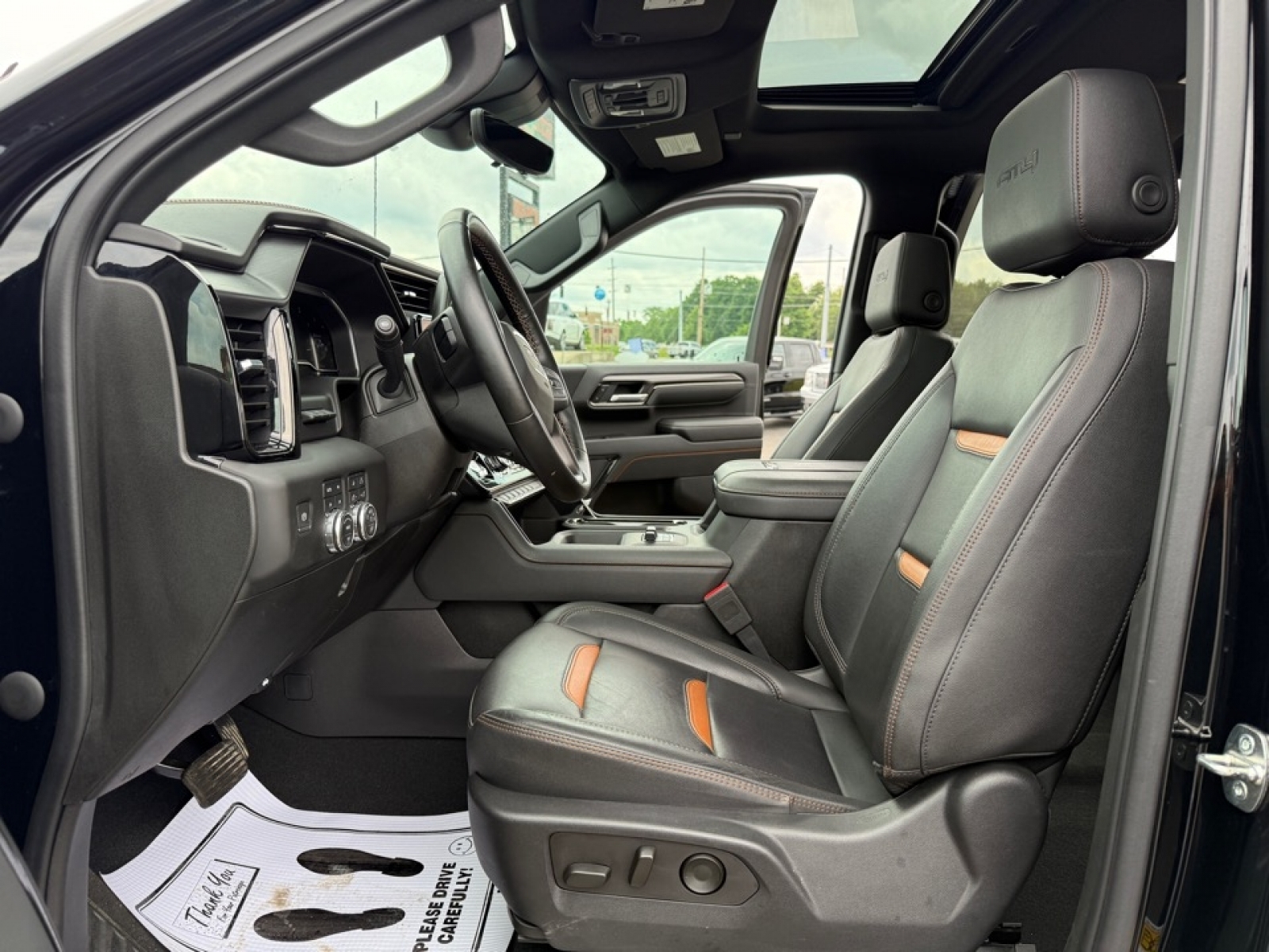 2024 GMC Sierra 2500HD 4WD Crew Cab Standard Bed AT4, 38446, Photo