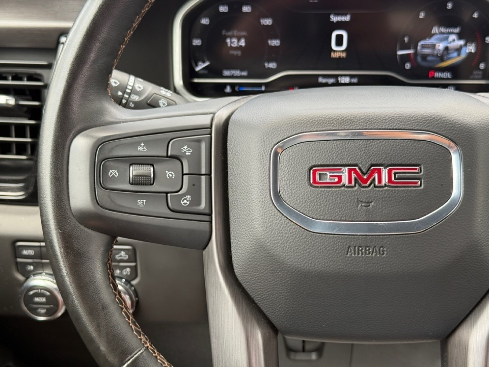 2024 GMC Sierra 2500HD 4WD Crew Cab Standard Bed AT4, 38446, Photo