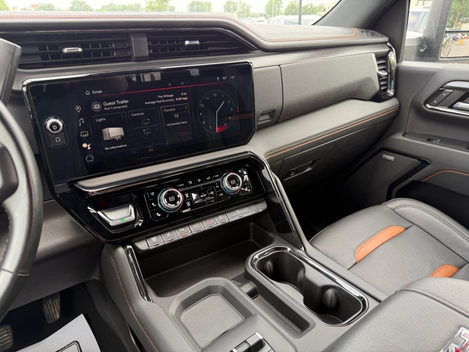 2024 GMC Sierra 2500HD 4WD Crew Cab Standard Bed AT4, 38446, Photo