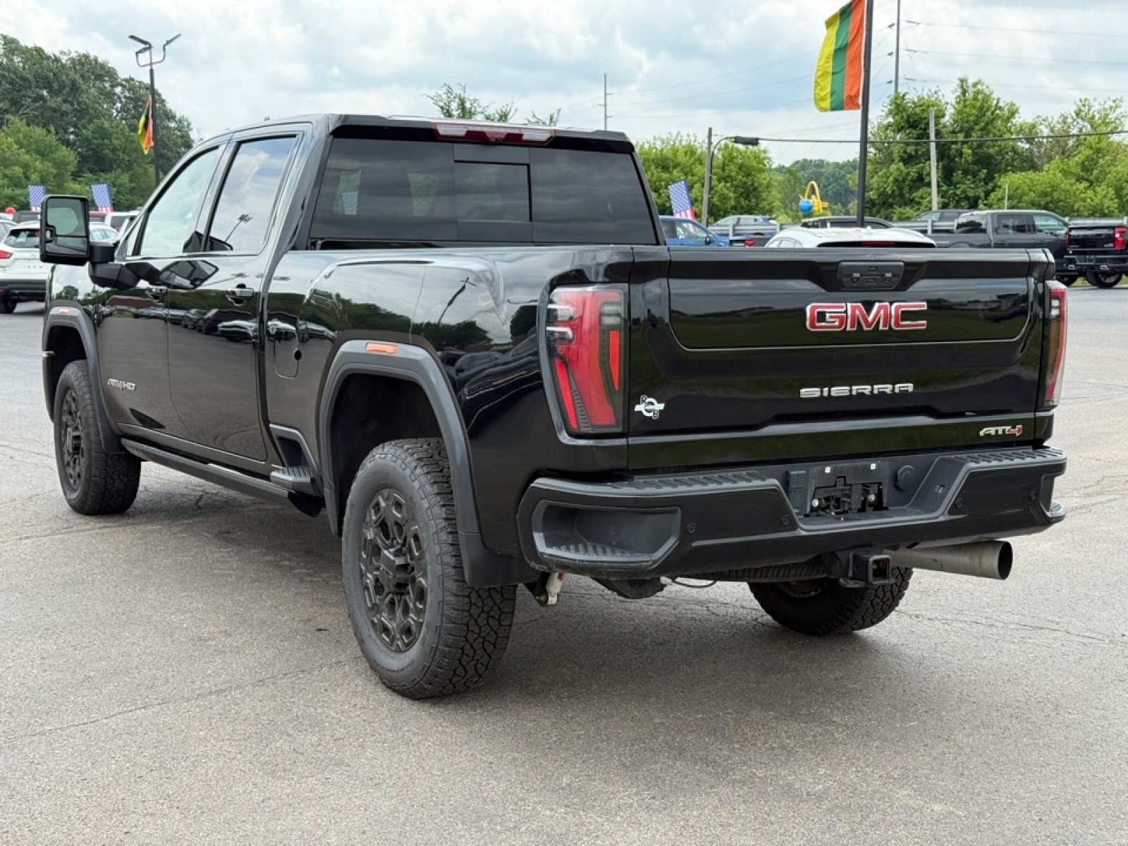 2024 GMC Sierra 2500HD 4WD Crew Cab Standard Bed AT4, 38446, Photo