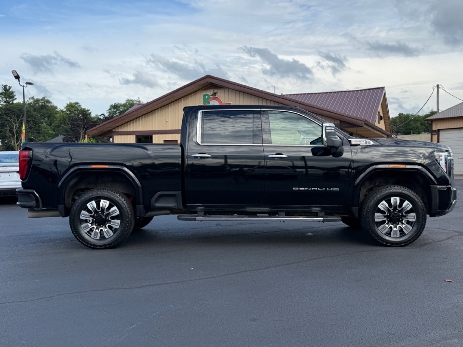 2024 Gmc Sierra HD Denali photo 9