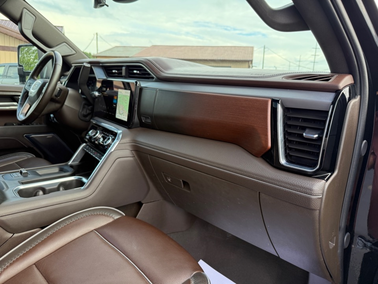 2024 Gmc Sierra HD Denali photo 12