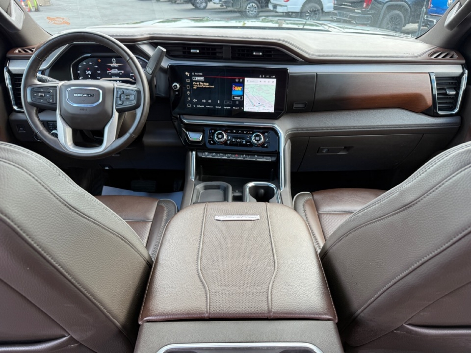 2024 Gmc Sierra HD Denali photo 19