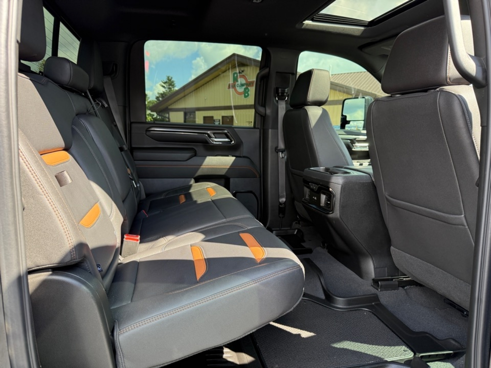 2024 Gmc Sierra HD AT4 photo 11