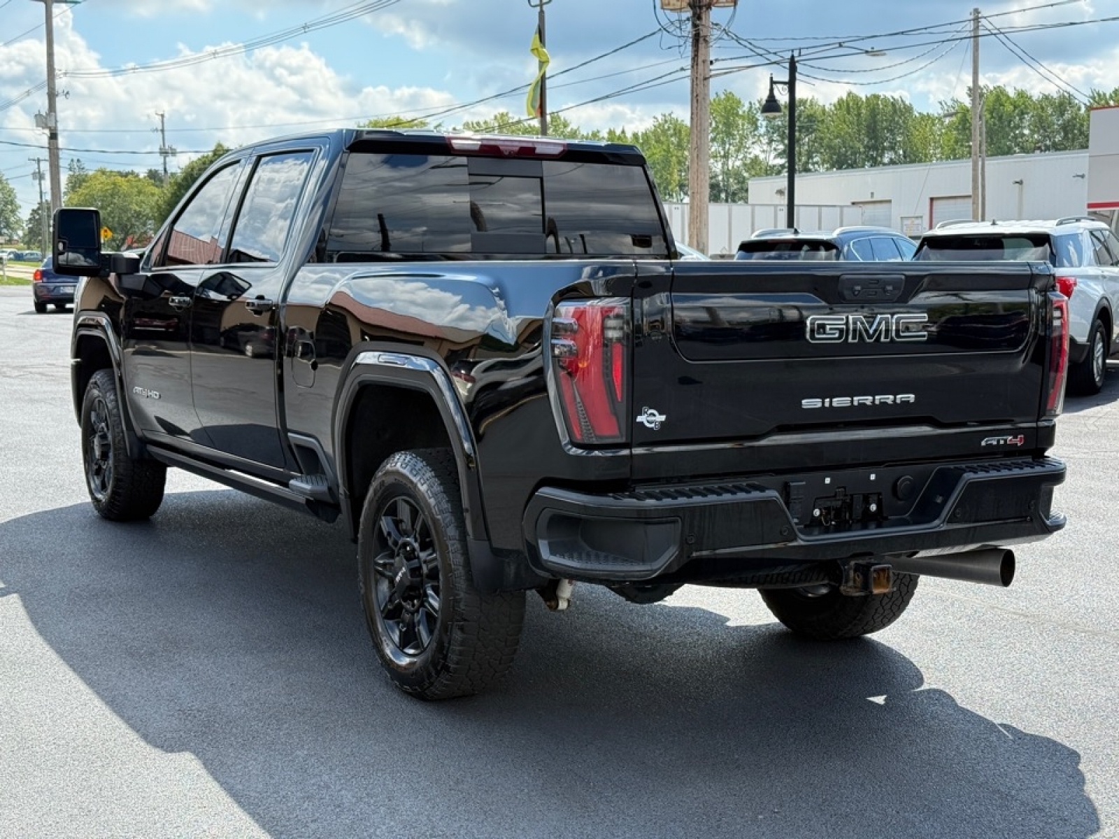 Image of 2024 GMC Sierra 2500HD 4WD Crew Cab Standard Bed AT4