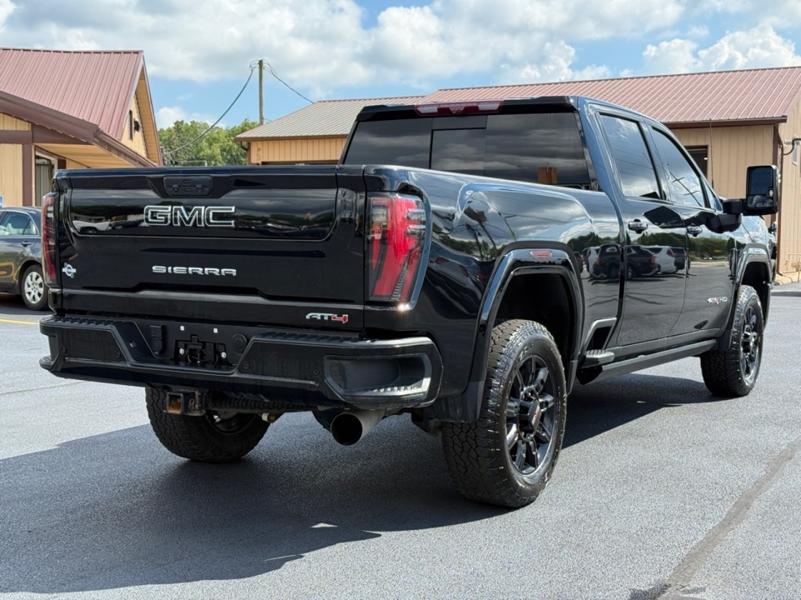 Image of 2024 GMC Sierra 2500HD 4WD Crew Cab Standard Bed AT4