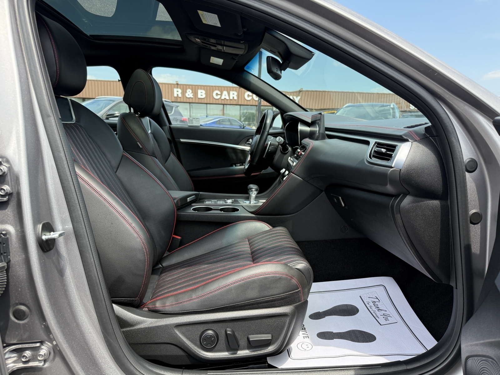 2024 Genesis G70 2.5T photo 10