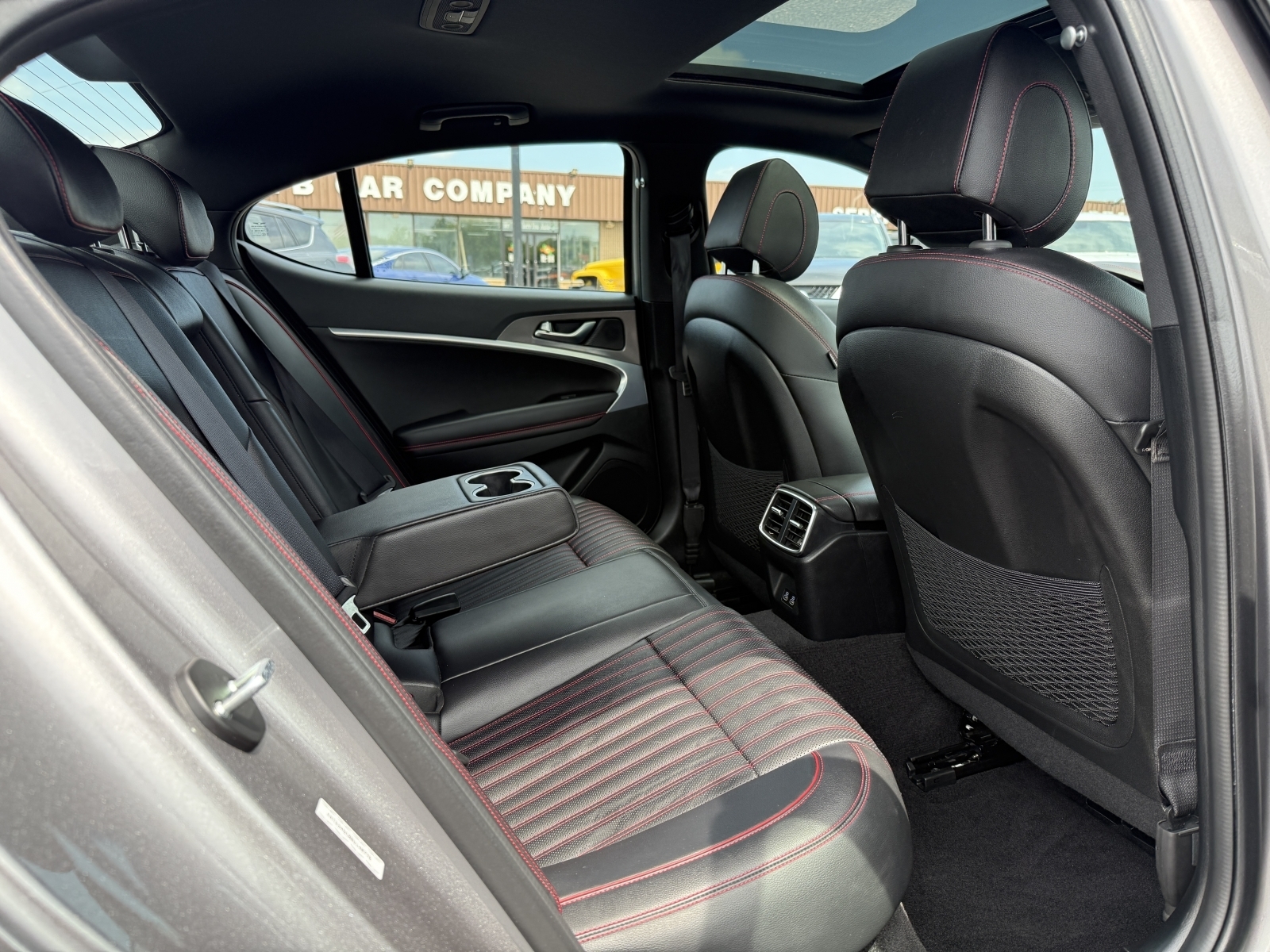 2024 Genesis G70 2.5T photo 12