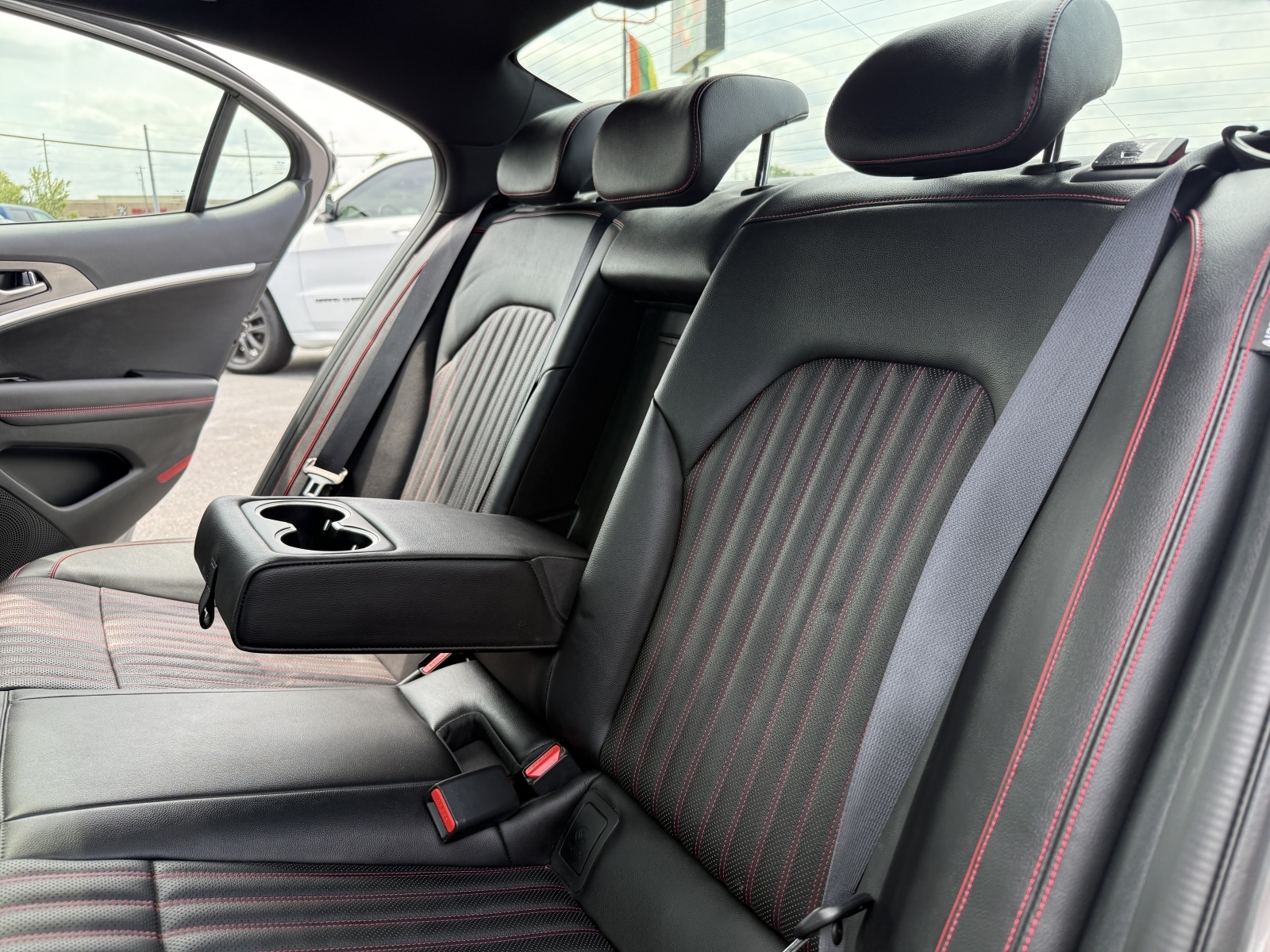 2024 Genesis G70 2.5T photo 17