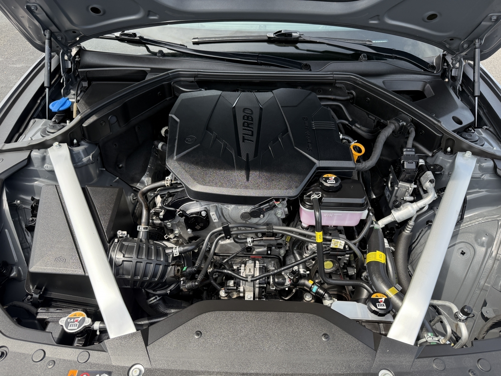 2024 Genesis G70 2.5T photo 22