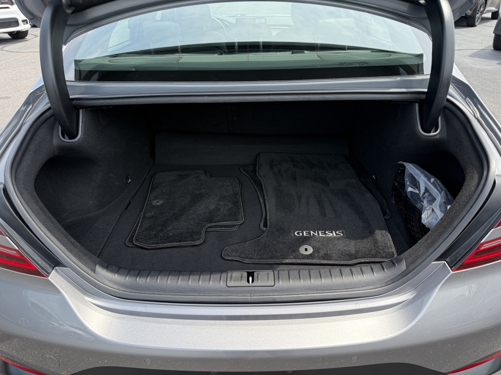 2024 Genesis G70 2.5T photo 24