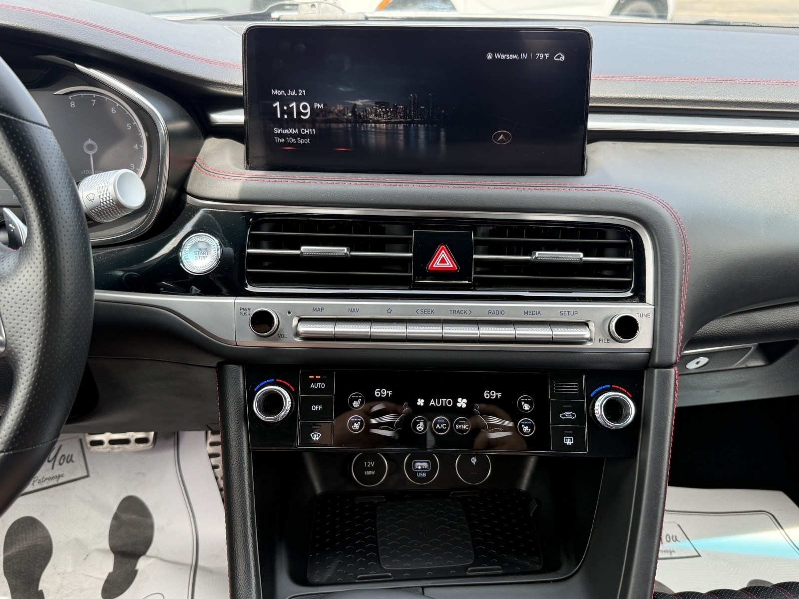 2024 Genesis G70 2.5T photo 27