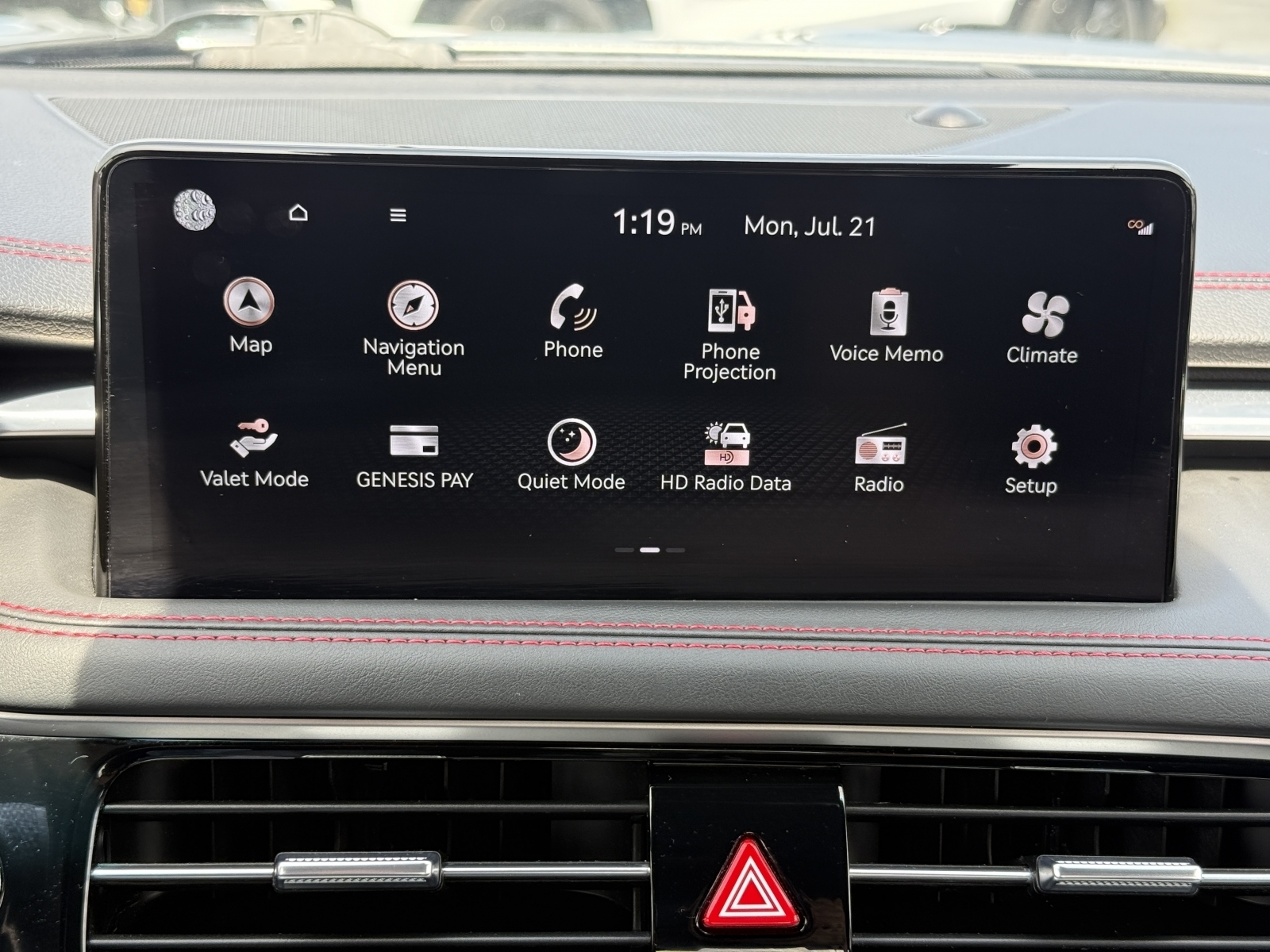 2024 Genesis G70 2.5T photo 32